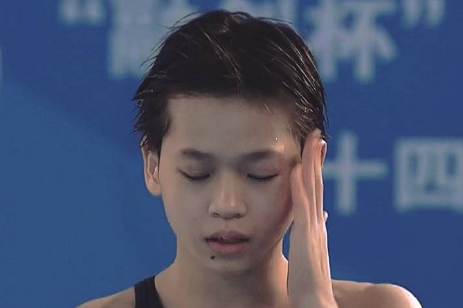 点赞！全红婵成名后奔走各大名校，传递正能量，拒绝综艺和代言