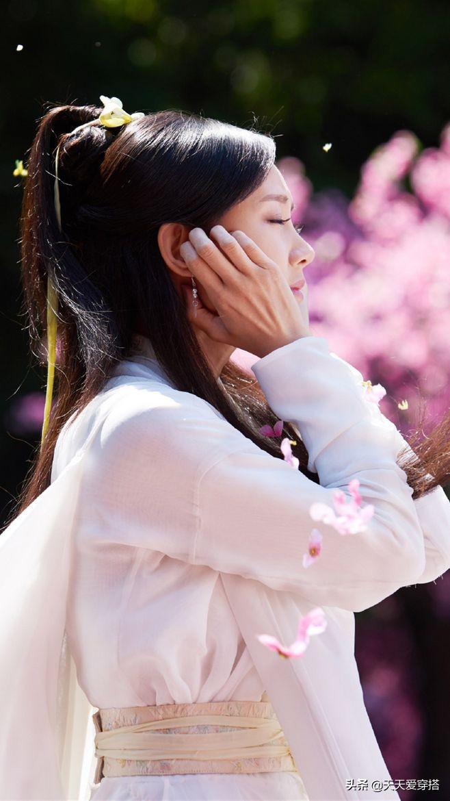 15位侧脸古装美人,鞠婧祎,丽颖,景甜,娜扎,热巴你最喜欢谁?