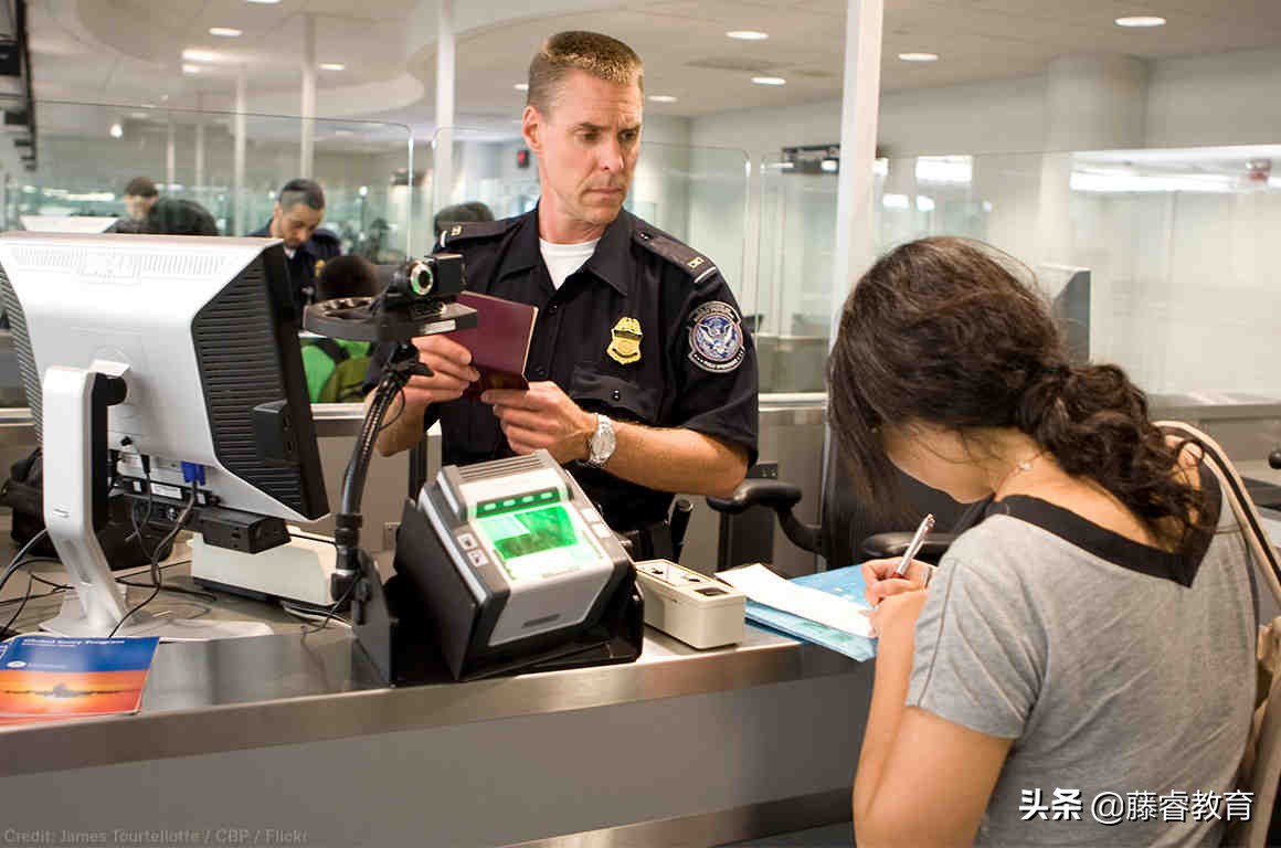 去美国留学怎么带钱更合理？最全留学生带钱入境和汇款攻略