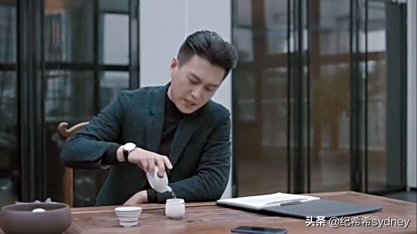 职场金领的标配手表？看看《欢乐颂》和《都挺好》你就知道了