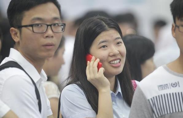 教育部通知，这类证书或将取消考了也没啥用，在校大学生需了解