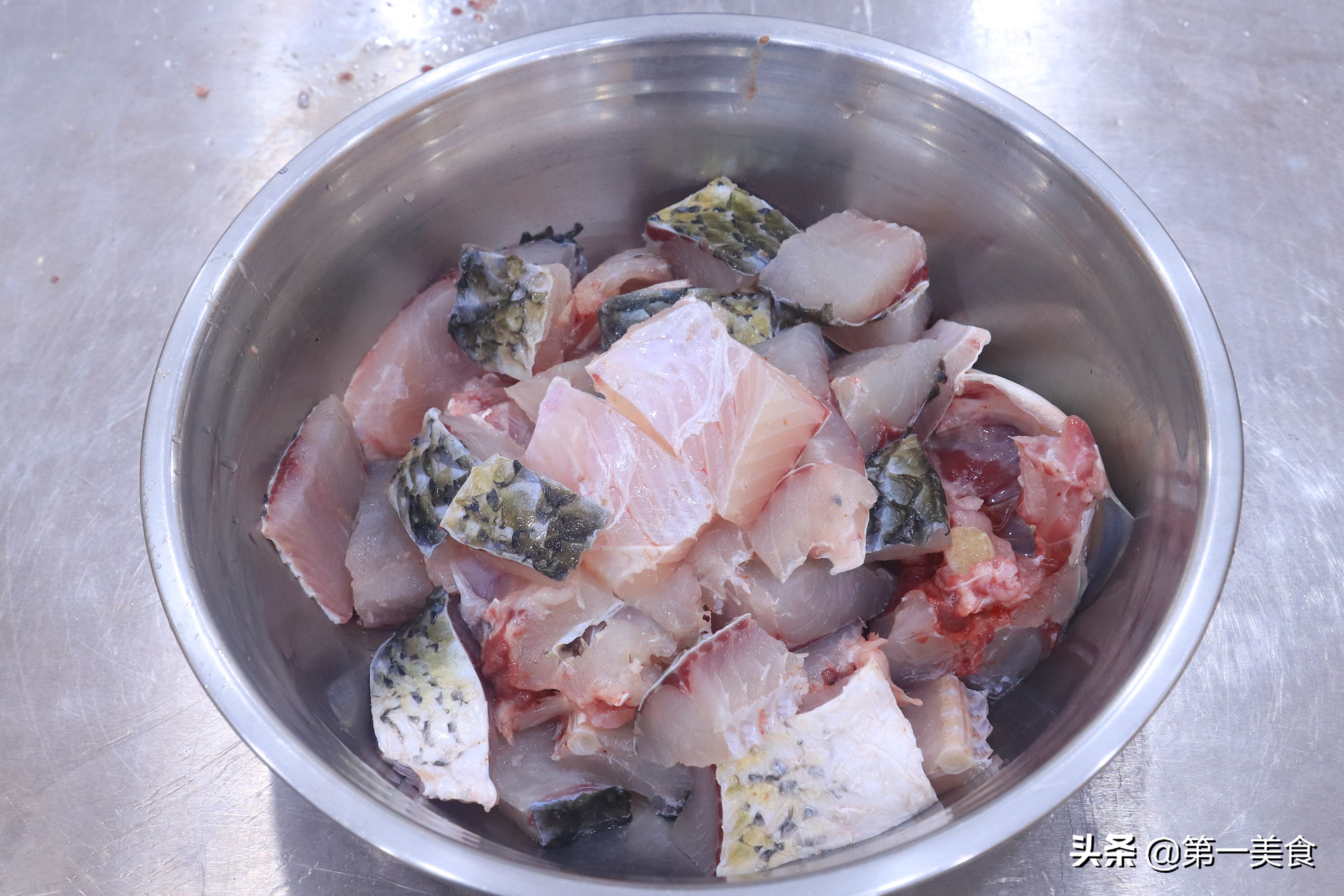 草魚火鍋的做法,草魚火鍋的做法大全