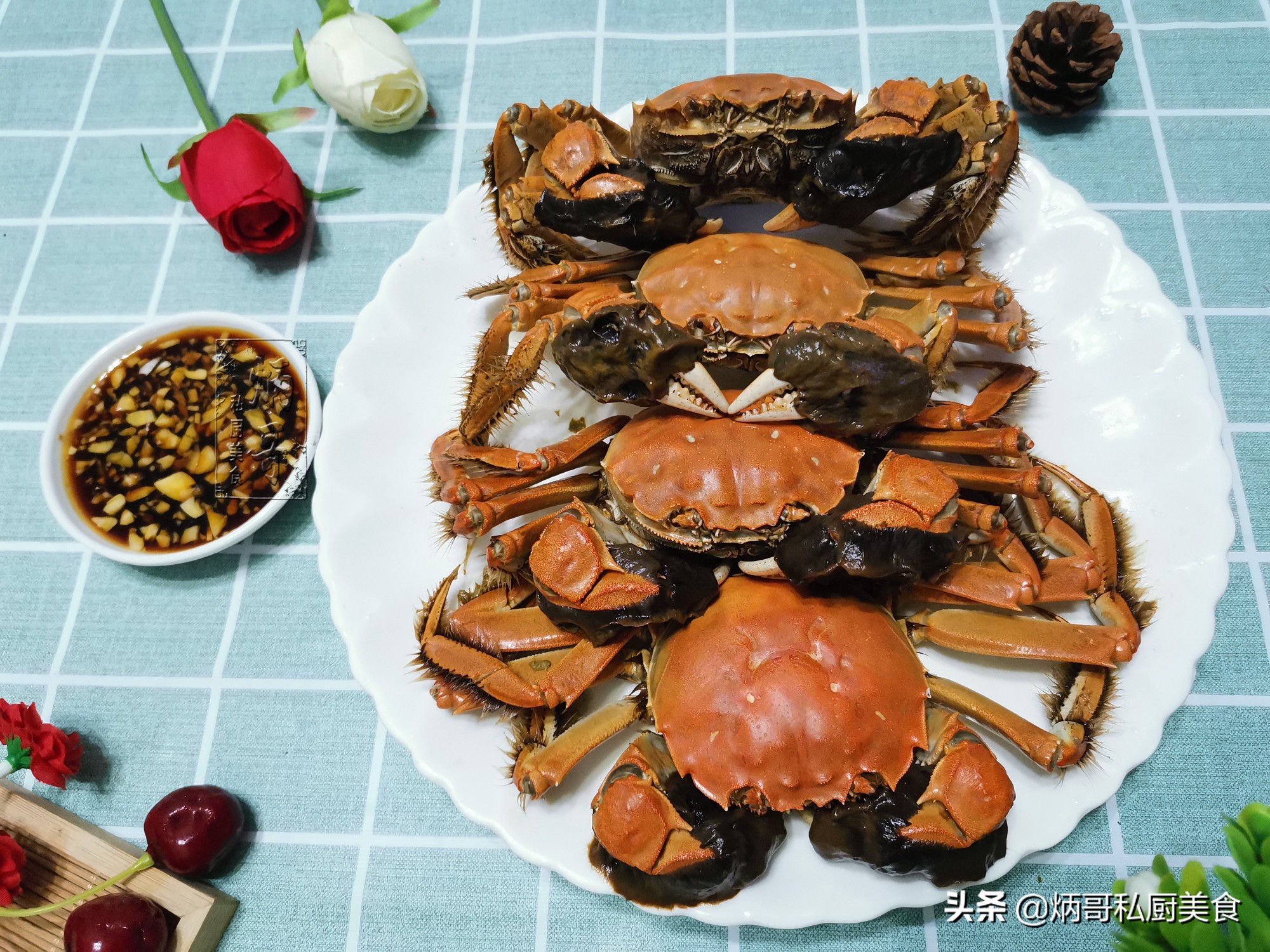 煮大闸蟹，是冷水下锅还是热水下锅，饭店厨师：做错了蟹腿掉光光