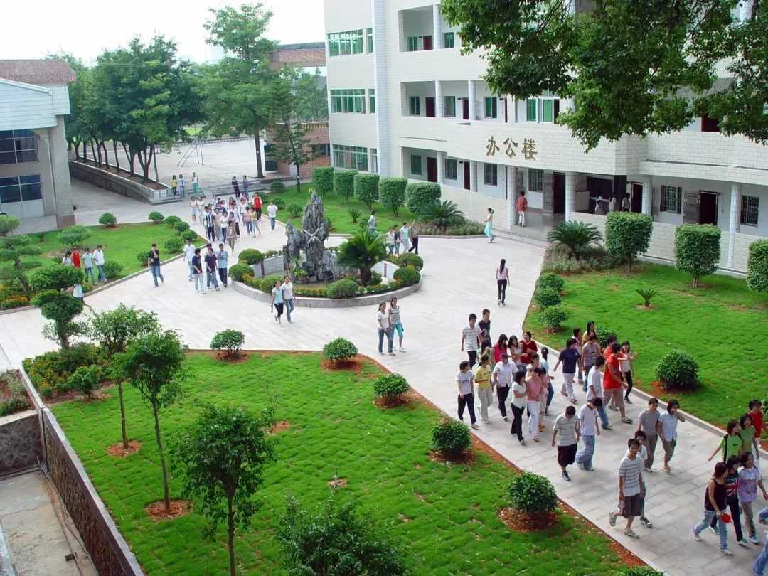 就读中职类学校，前途在哪里？