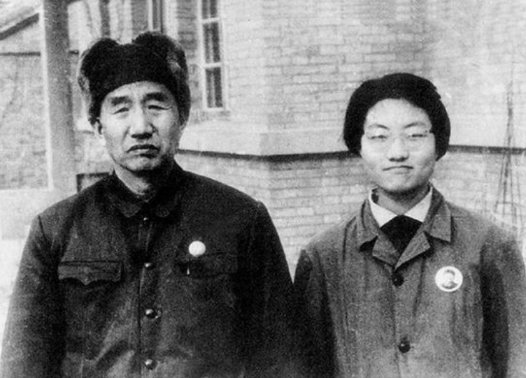 1990年徐向前逝世，儿子向中央提出要求，为何中央不能全都同意？