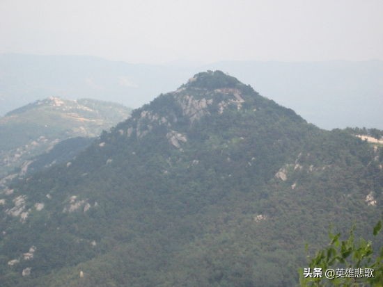 最矮的山(中国最小的山：长1.24米，宽0.7米，高0.6米，为何还能被称作山？)