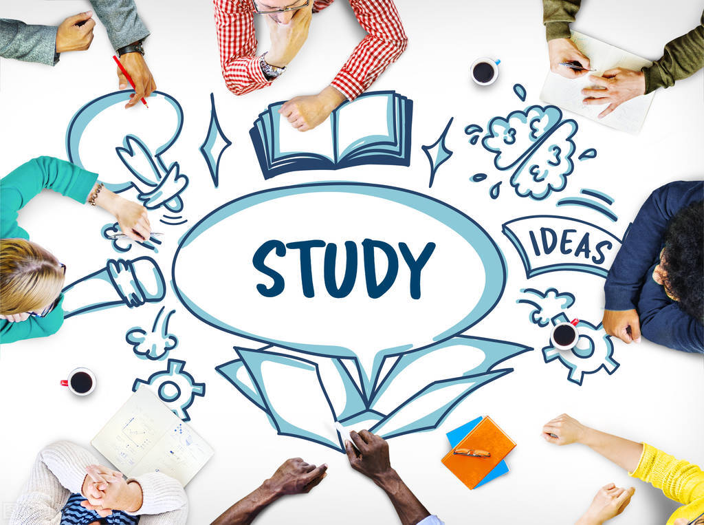 2021年高考英语作文考前最新预测10篇