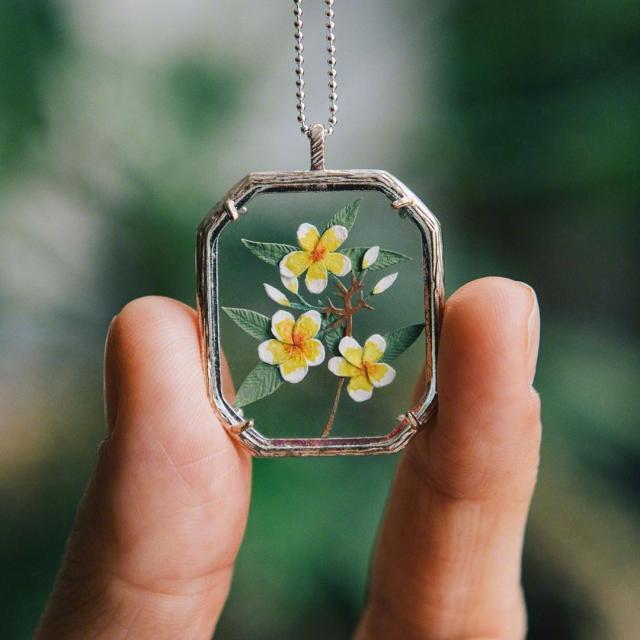 辗转难眠的孤独句子：毫无征兆地想你，是我不可告人的隐疾