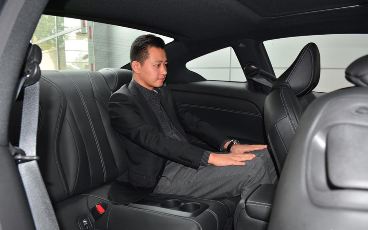 适合有钱、个性党去入手的3款中型车，不是3系、A4L、C级！