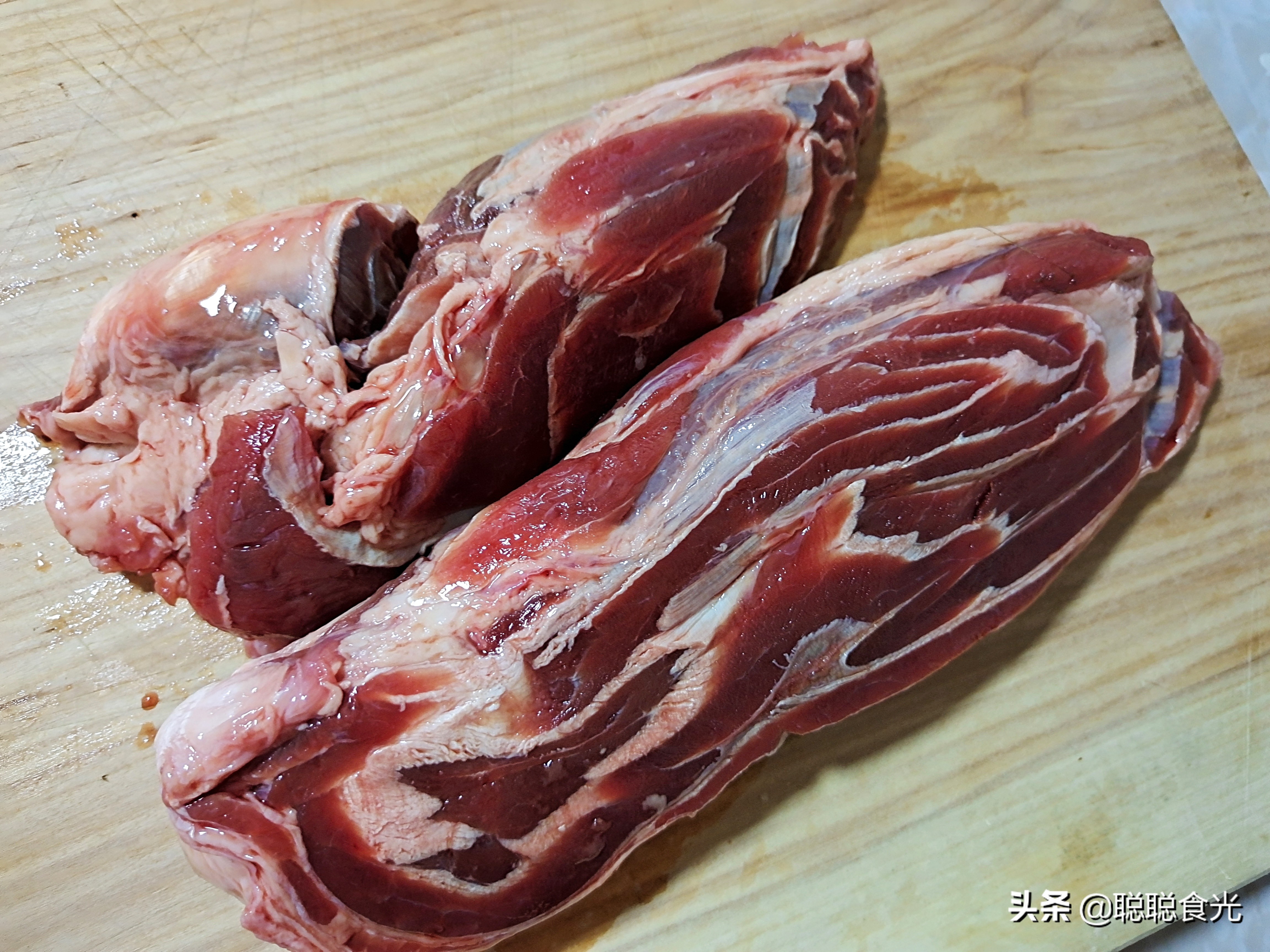 酱牛肉的做法	（牢记1腌2泡3酱牛肉不柴不松散）