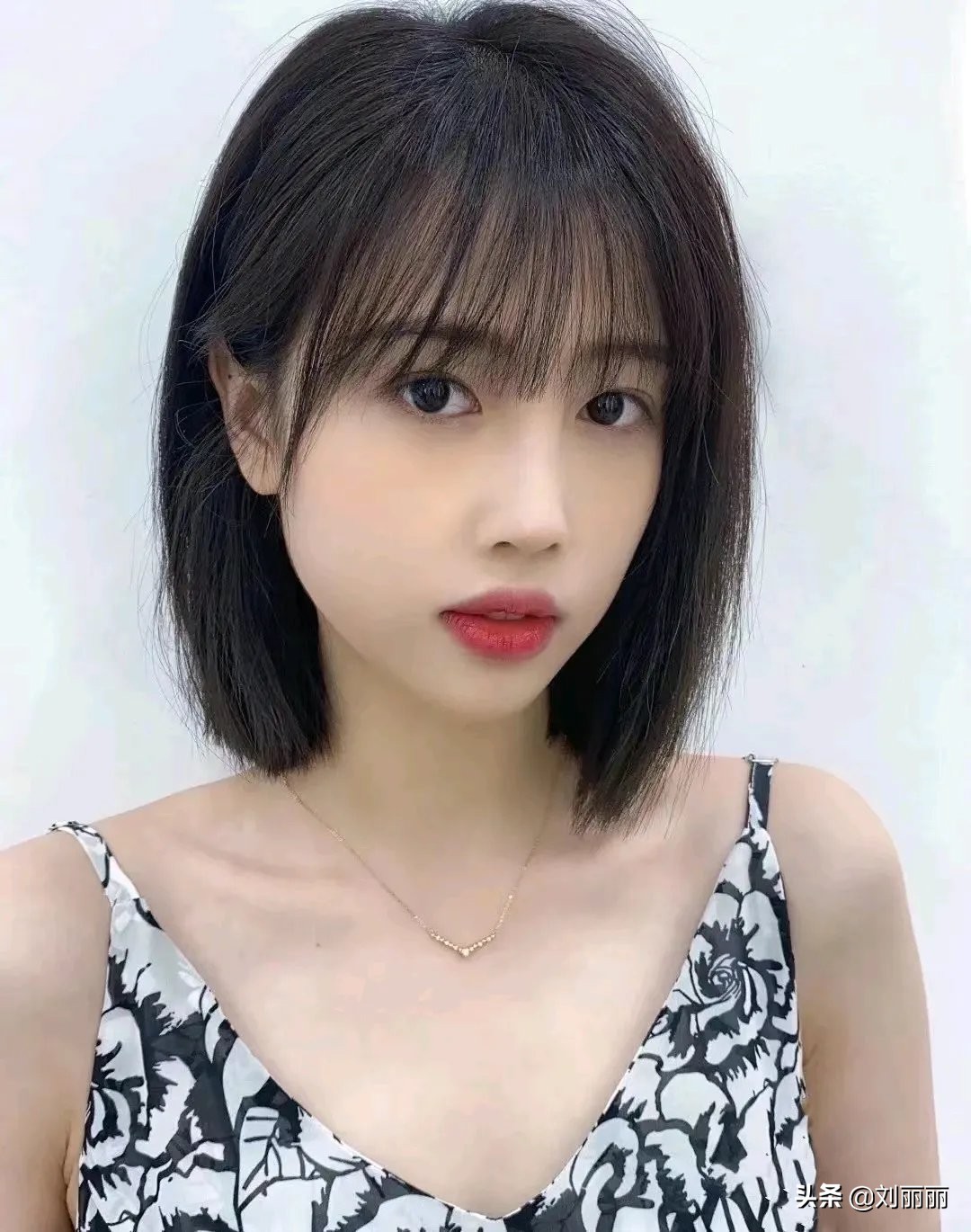羊毛卷已过时，22款当下流行发型送给大家，直接剪就对了