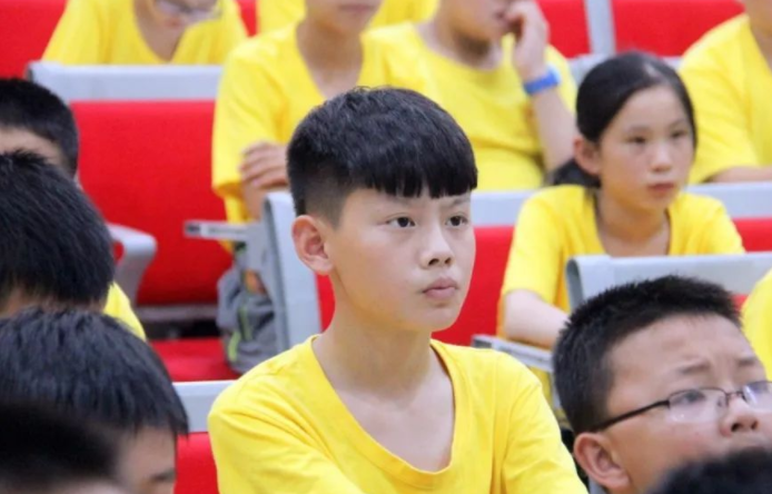 小升初选民办还是公办，答案已经很清楚了，还好当初没选错