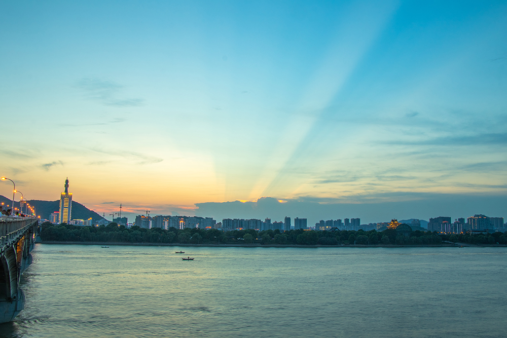 什么是HDR 如何拍摄HDR照片 HDR拍摄技巧详解