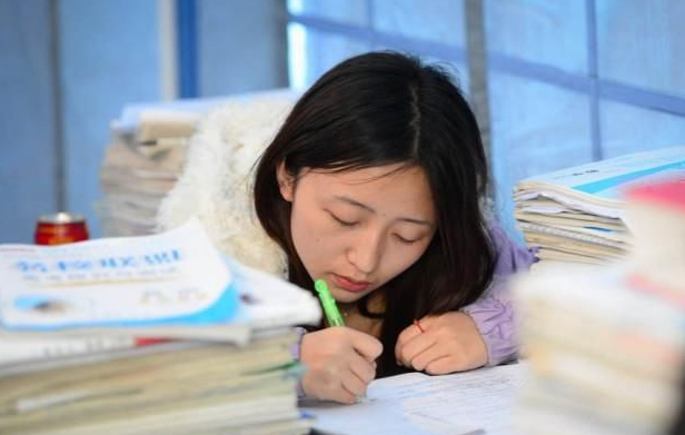 官媒曝光392所“野鸡大学”，辽宁省占7所，和985只有一字之差