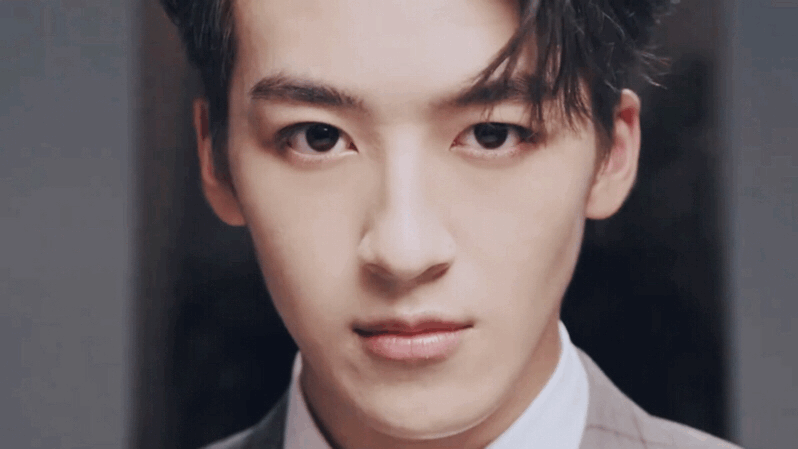 R1SE何洛洛：为出道选择弃考，今出演