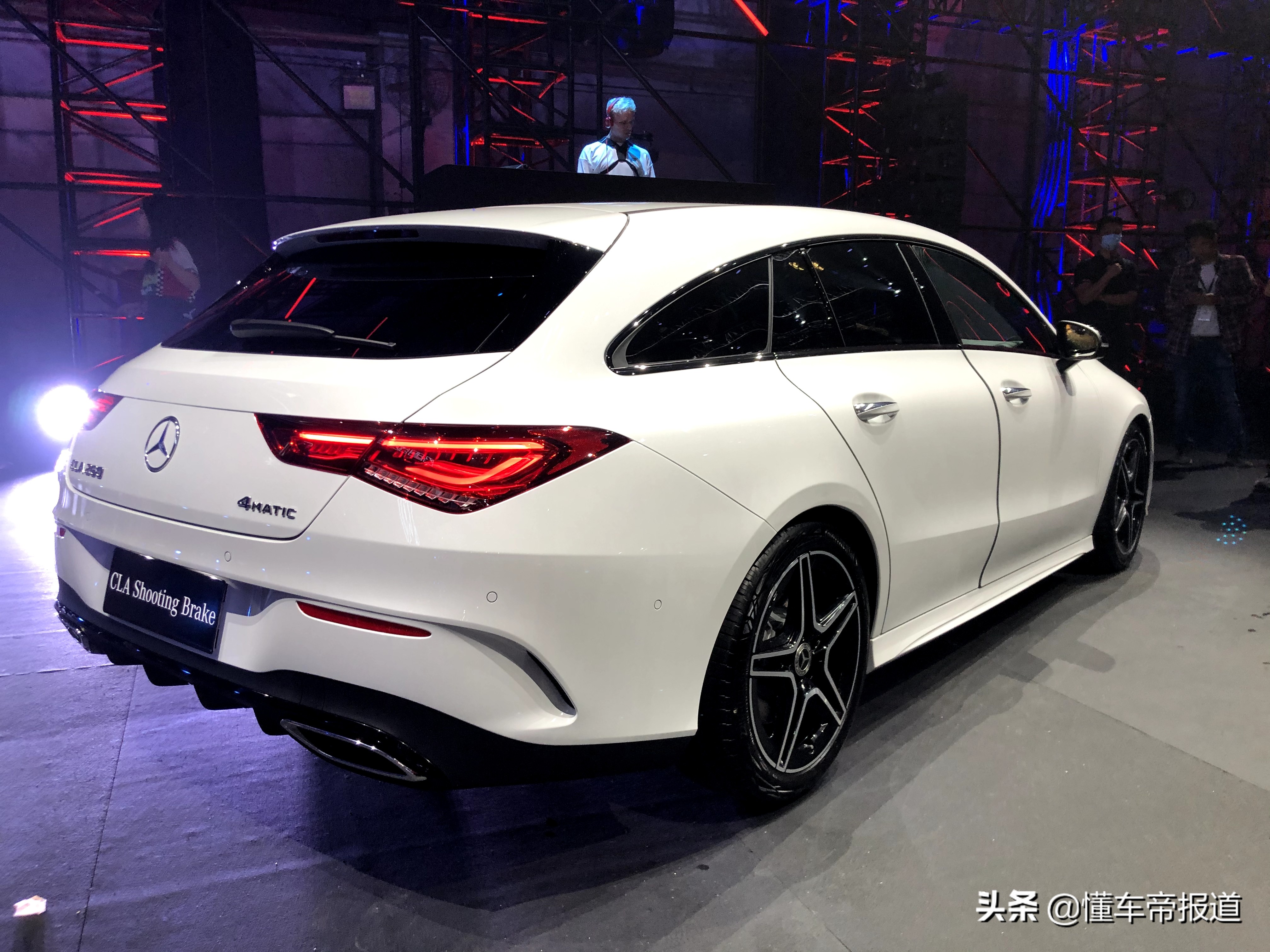 奔驰轿跑cls200多少钱(新车) - 四帝国车市