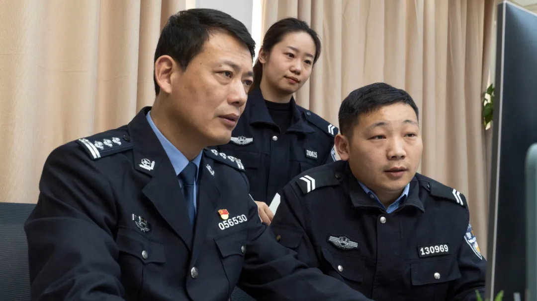 济宁市公安局经开区分局霍芳:刑侦战线的“铁血尖兵”