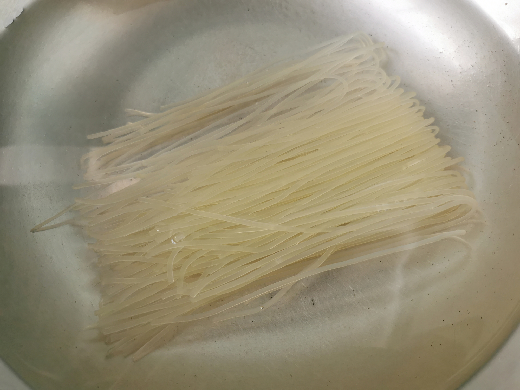 一年漂洋过海500000份的螺蛳粉，为啥那么火？正确做法学会了吗？