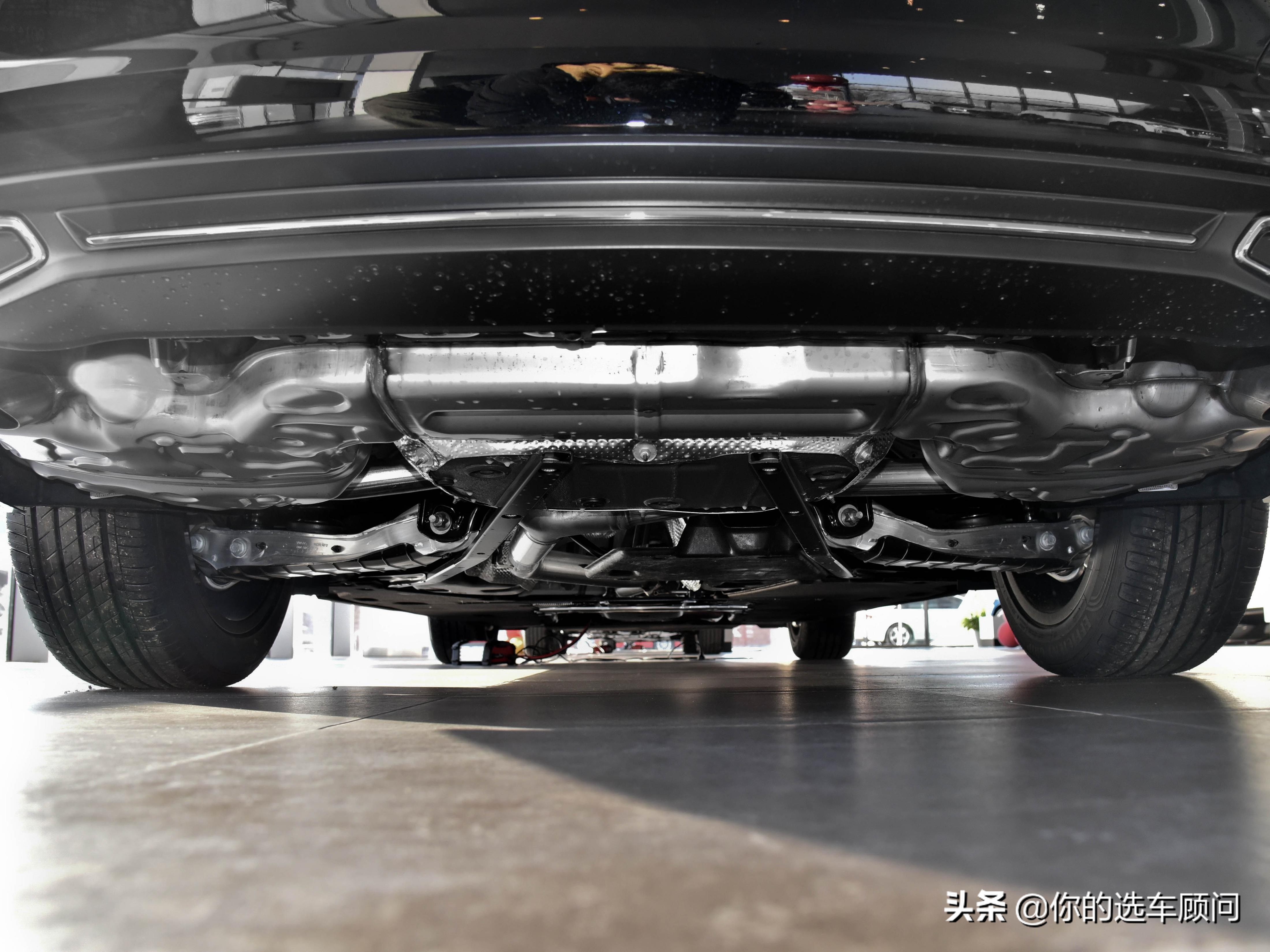 优惠就是竞争力，外观霸气够好看，空间豪华，带你看奥迪A6L