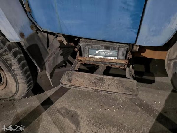 东风EQ140洒水车：经时光蹂躏仍然耐用，这位“老人家”令人钦佩