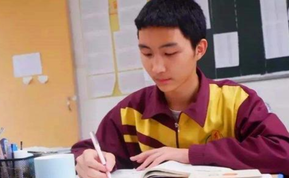 高考状元作息表走红，高效的时间管理很重要，值得家长学生借鉴
