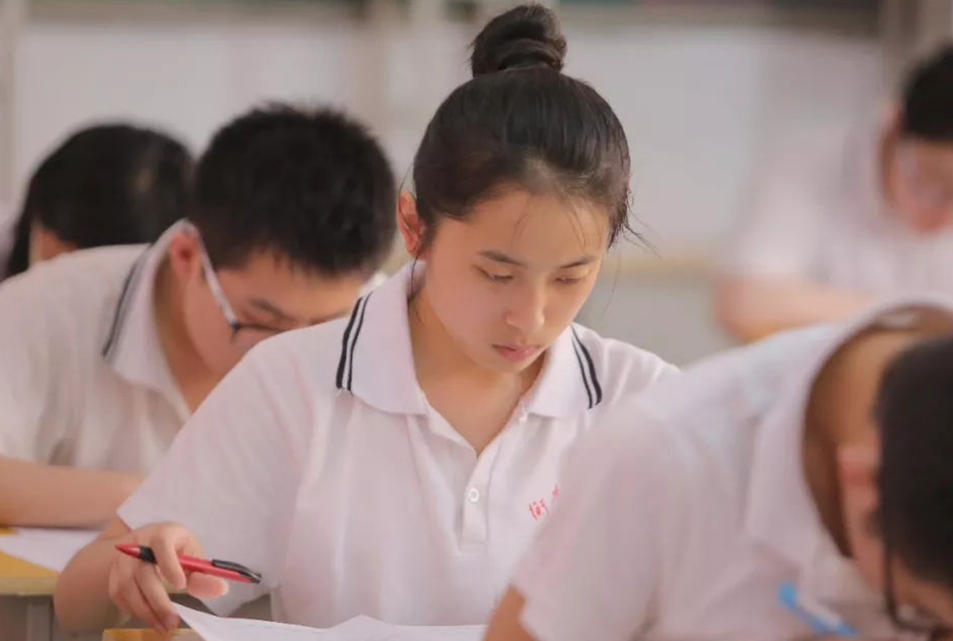 考生412分意外被厦门大学录取，得知专业后，坚决不去学校报到