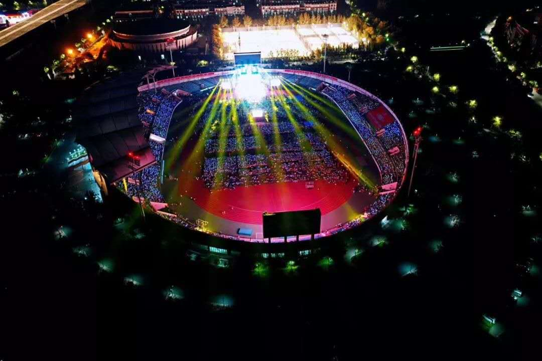 占地5700亩，坐拥四大校区、24个食堂！这可能是河南最“壕”的大学了！