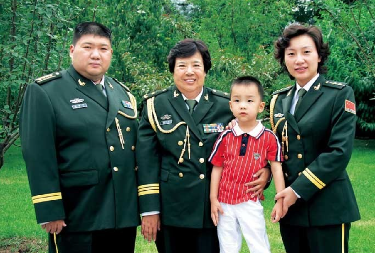 邵华：毛泽东儿媳，中国15个女将军之一，临终前托儿子向汶川捐款