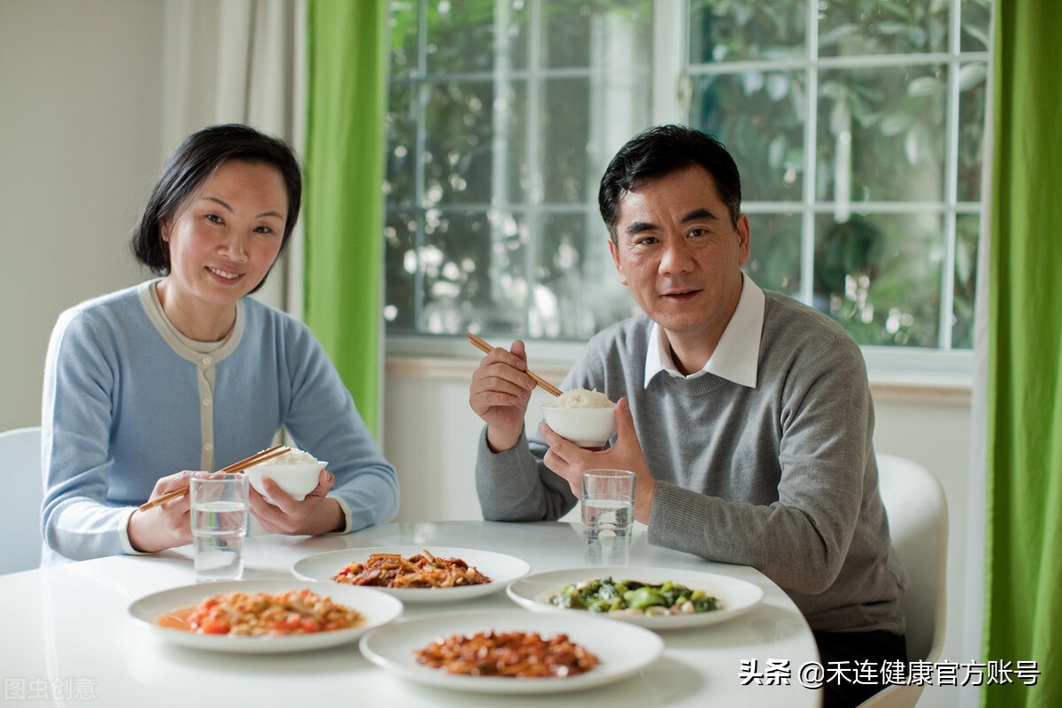 吃完饭就胃痛、反酸，养胃到底应该怎么做？
