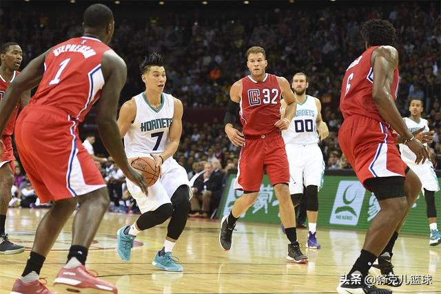 nba的地板为什么不会滑(解密NBA地板有何讲究，多久换一次，用什么材质做成的？)