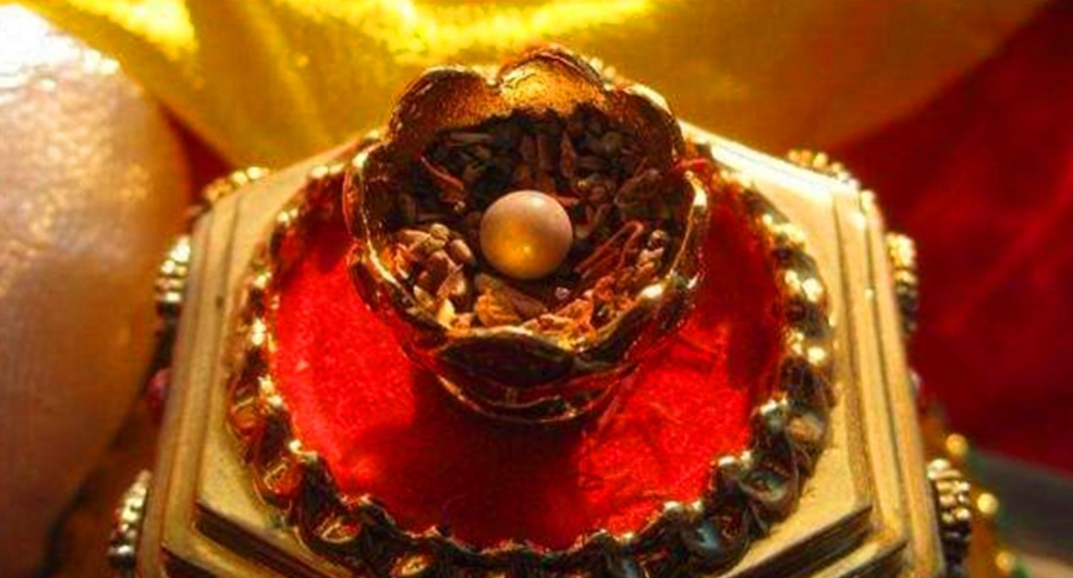 舍利子究竟为何物？唯得道高僧才有吗？它的化学成分又是什么？