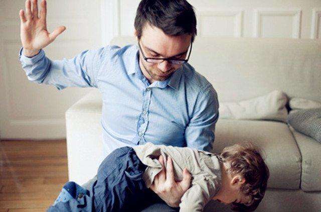 韩国拟禁止家长体罚孩子，孩子犯错，到底该不该做“虎妈”？