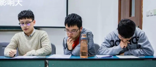 信不信？大学宿舍遇到对的人，四年可以创造很多奇迹！