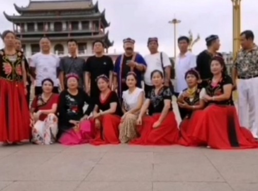 女孩来问为什么是女人洗衣做饭？