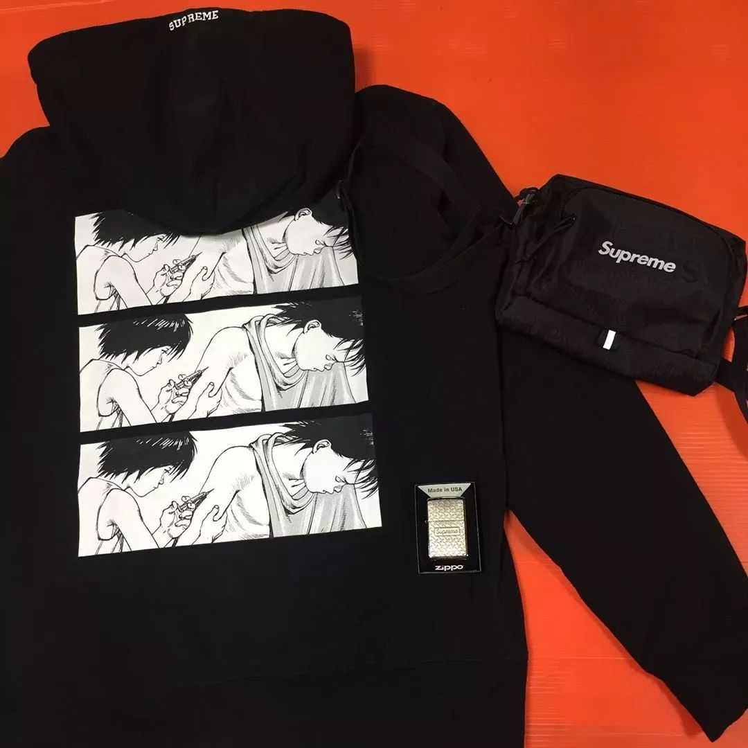 “以前看不起ACG，现在恨不得全身ACG。”