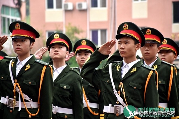 遂宁高级实验学校外国语学校初2024级新生素质拓展训练汇报表演