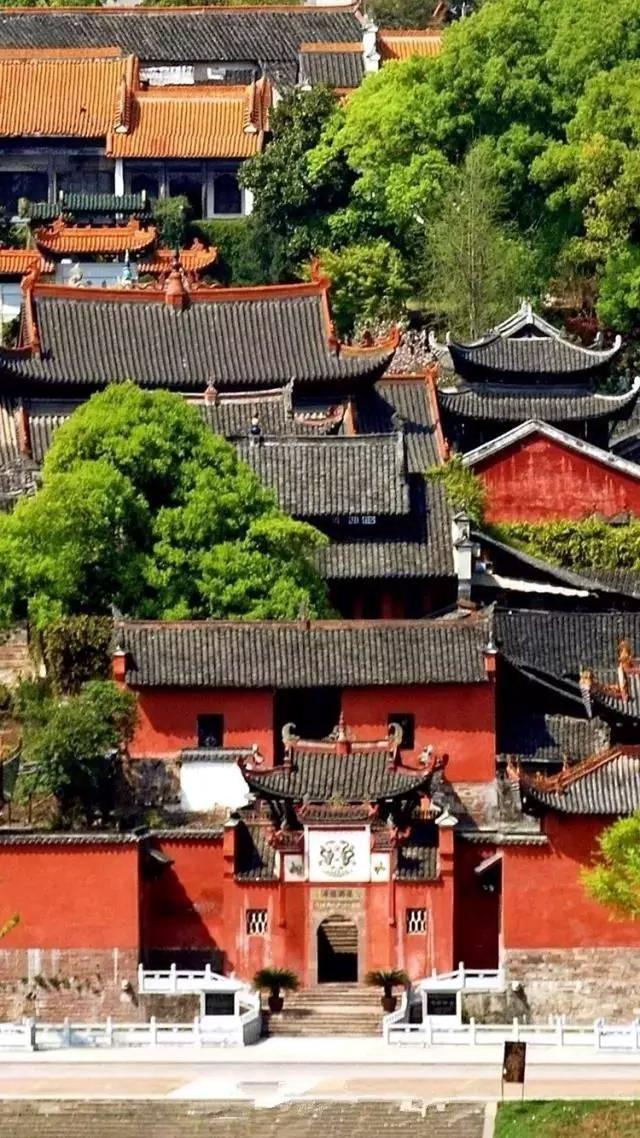 沅陵千古传奇:敕建讲寺辰州境,唐皇赐名冠“龙兴” 沅陵千古传奇:敕建讲寺辰州境,唐皇赐名冠“龙兴”