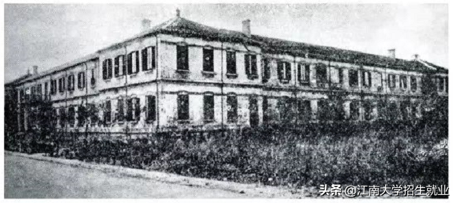 建筑面积52217平米，纸质馆藏255万册！世界读书日，打卡江苏这座