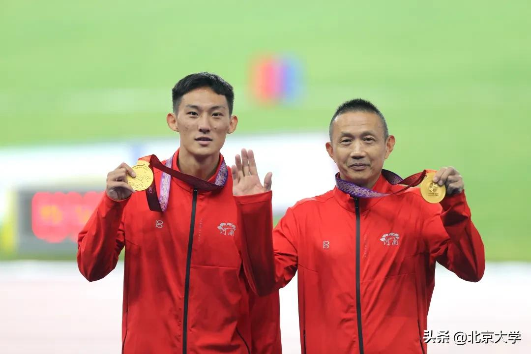 北京大学教育学院（全运会上的北大学子）