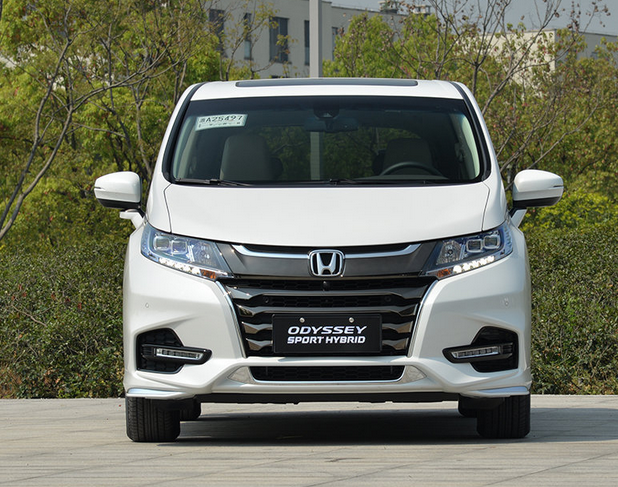 这合资MPV混动才23万，油耗仅5.7L，大家庭保姆车就选它