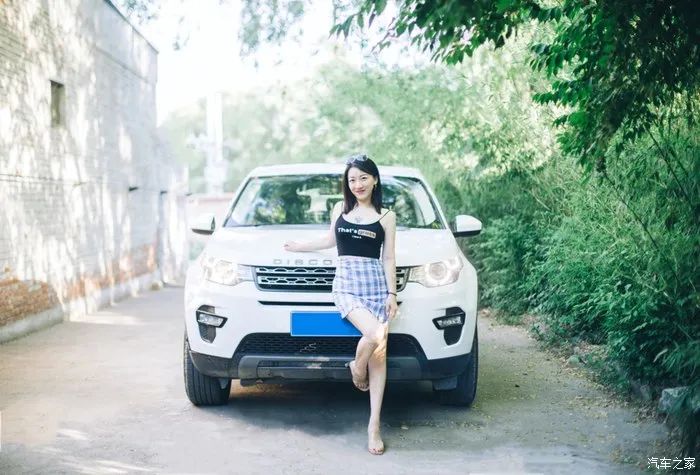 趣玩少女享自然，驾发现神行去露营