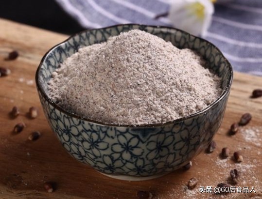 黑全麦粉是什么（看懂三行字轻松辨认15种面粉）