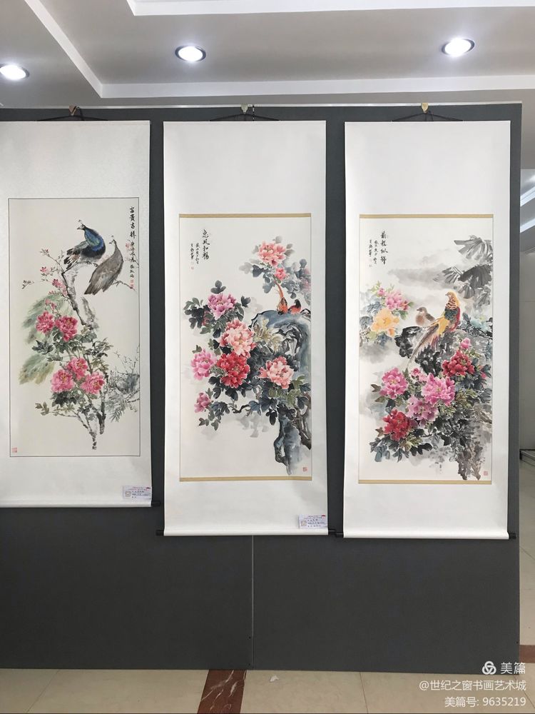 本市热点：抚顺第二届女子书画展拉开帷幕