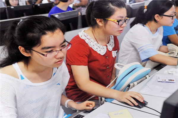 各地高考分数线已出炉，两个分数段的考生不占优势，家长跟着操心