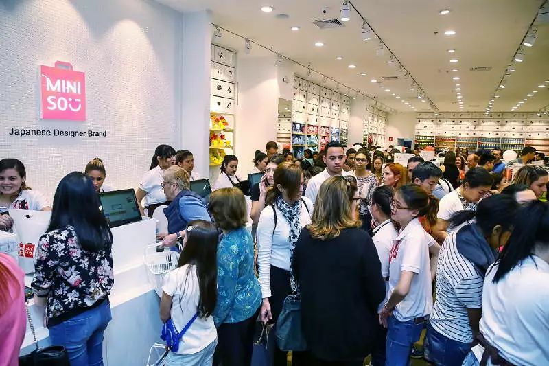 名创优品叶国富创业18年：开店开到马化腾投资，多次隔空叫板马云