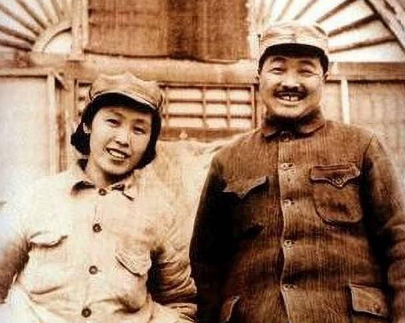 十大元帅1930年谁的级别最高：贺龙第三，徐向前第七，叶剑英垫底