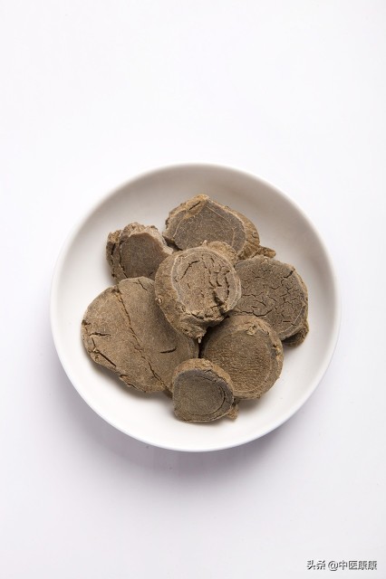 三棱莪术的功效和作用(三棱莪术的主要功能介绍)