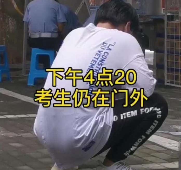 高考考生迟到后续：那些不守规则的人正在受到惩罚，孩子，你活该