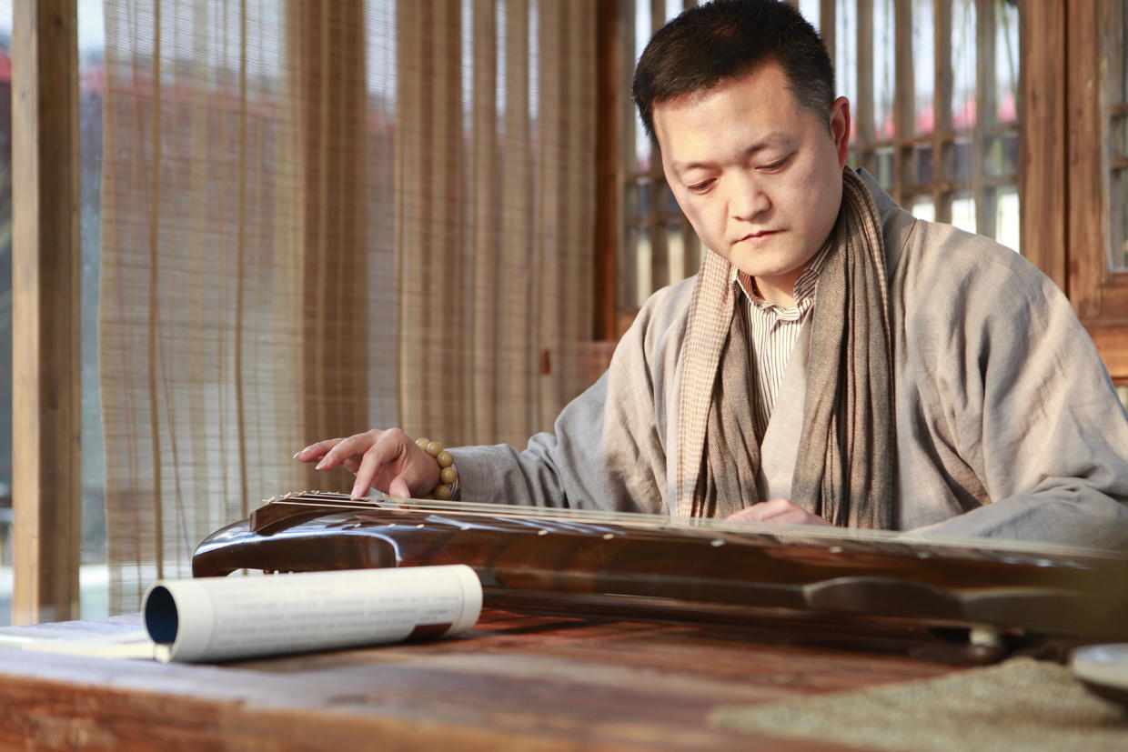 做一个内心强大的人——著名古琴艺术家吴至民先生