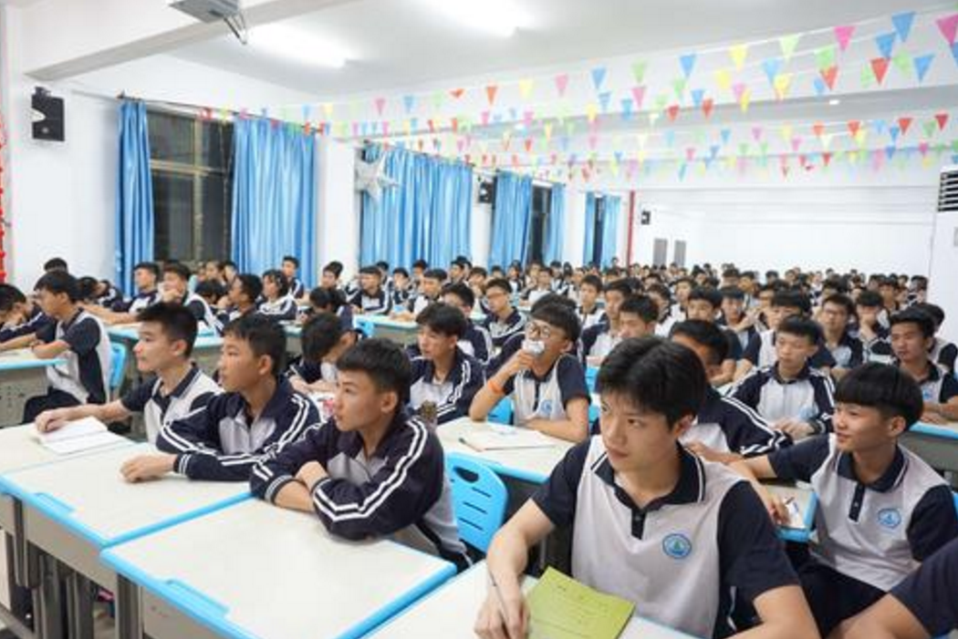 “最适合”专科生的6大专业，不仅就业前景好，薪资待遇也很高